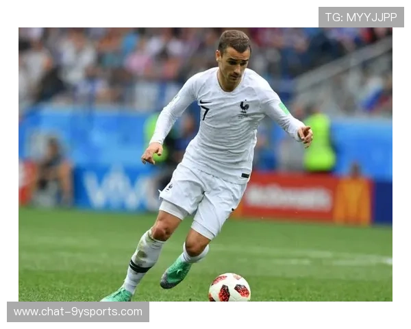 法国足球甲级联赛最新动态解析 赛季竞争态势与球员表现深度分析